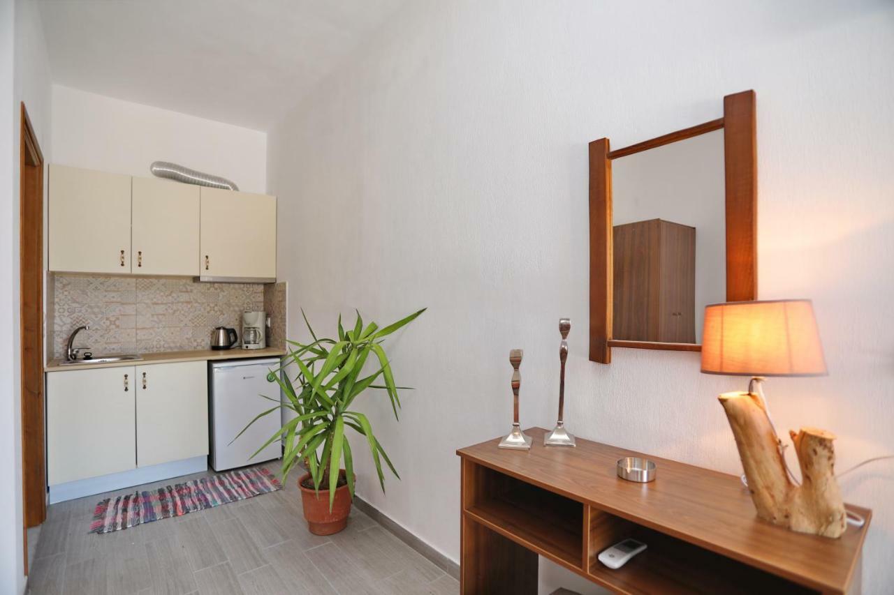 Giasemi Apartments 스코펠로스 타운 외부 사진